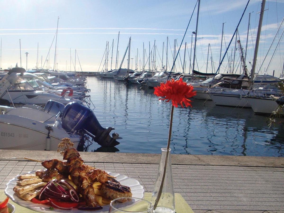 Spacieux Studio A Golfe Juan 2 Minutes Des Plages Vallauris Extérieur photo
